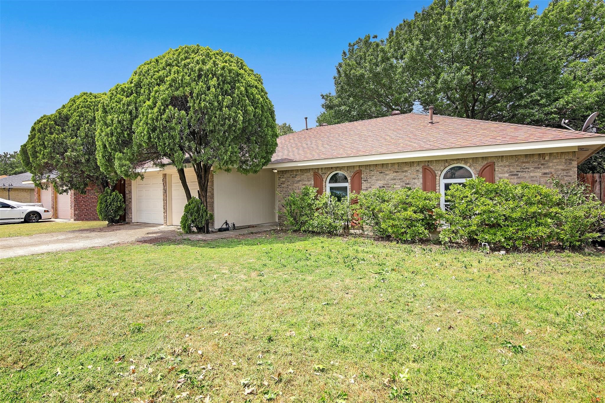1113 Roaring Springs Drive — photo