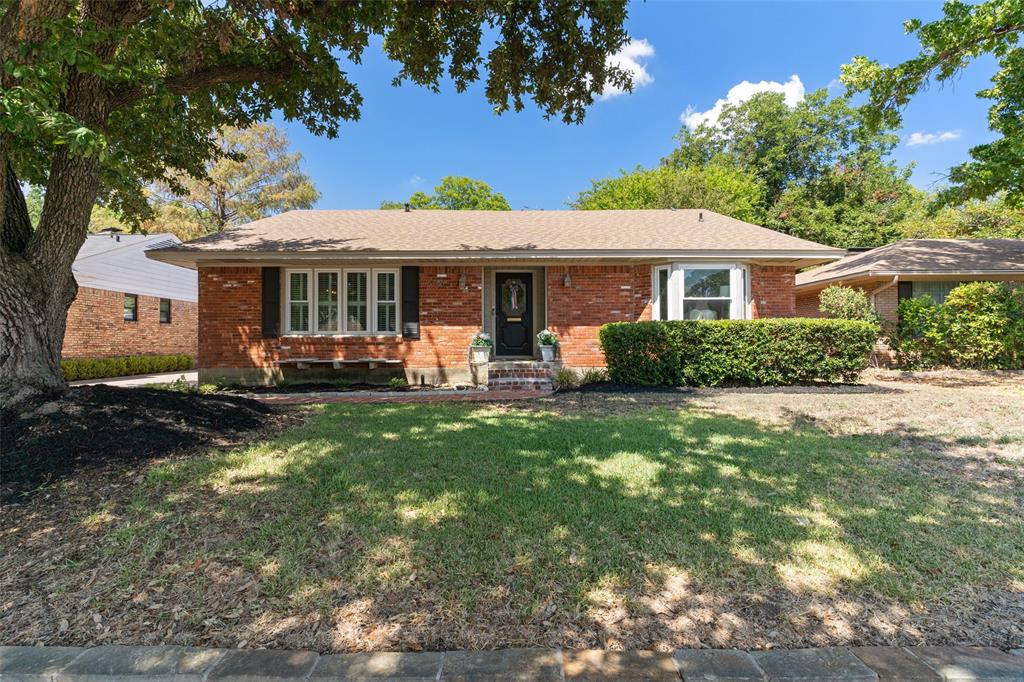 6759 E Mockingbird Lane — photo