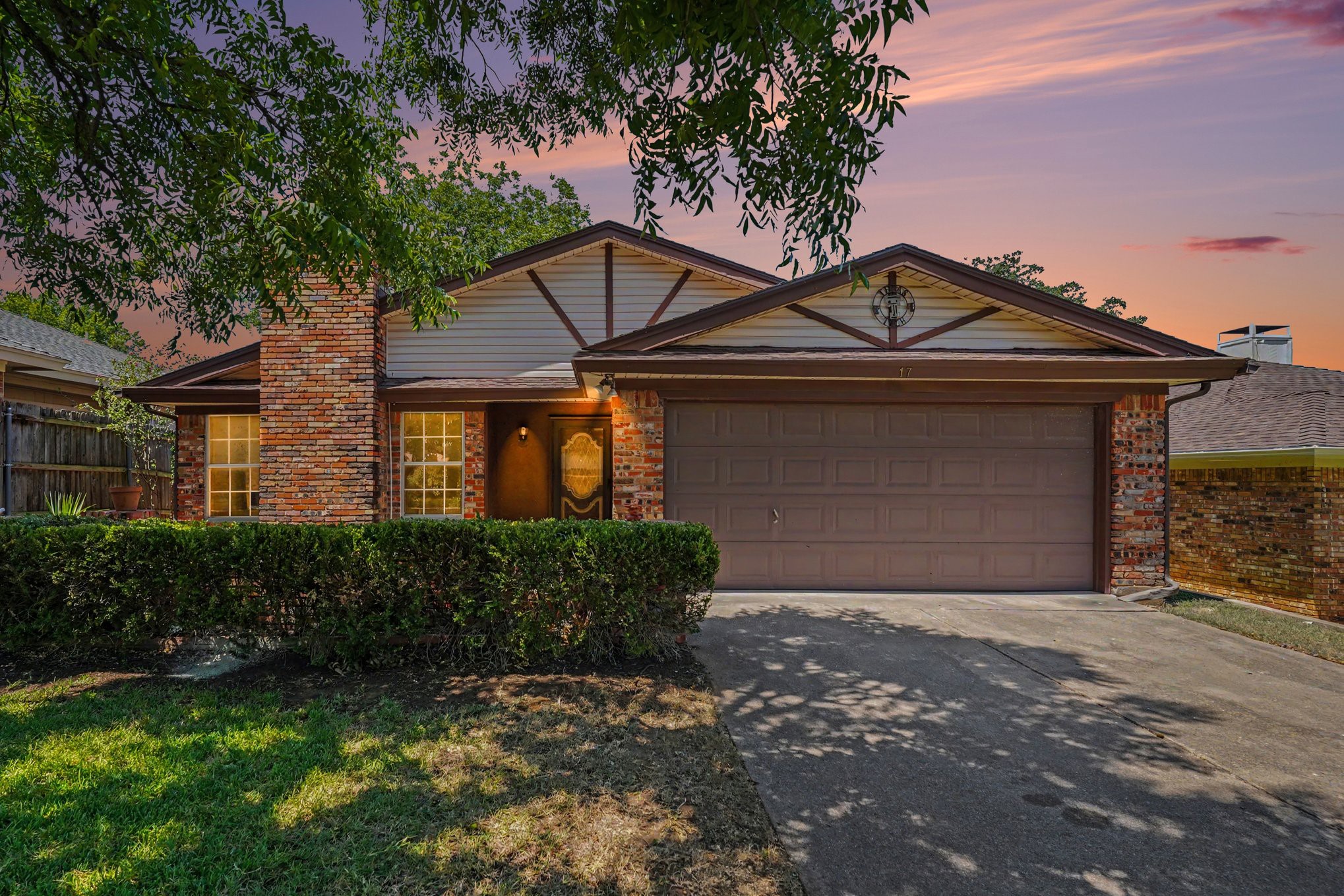 17 Oakmont Court — photo