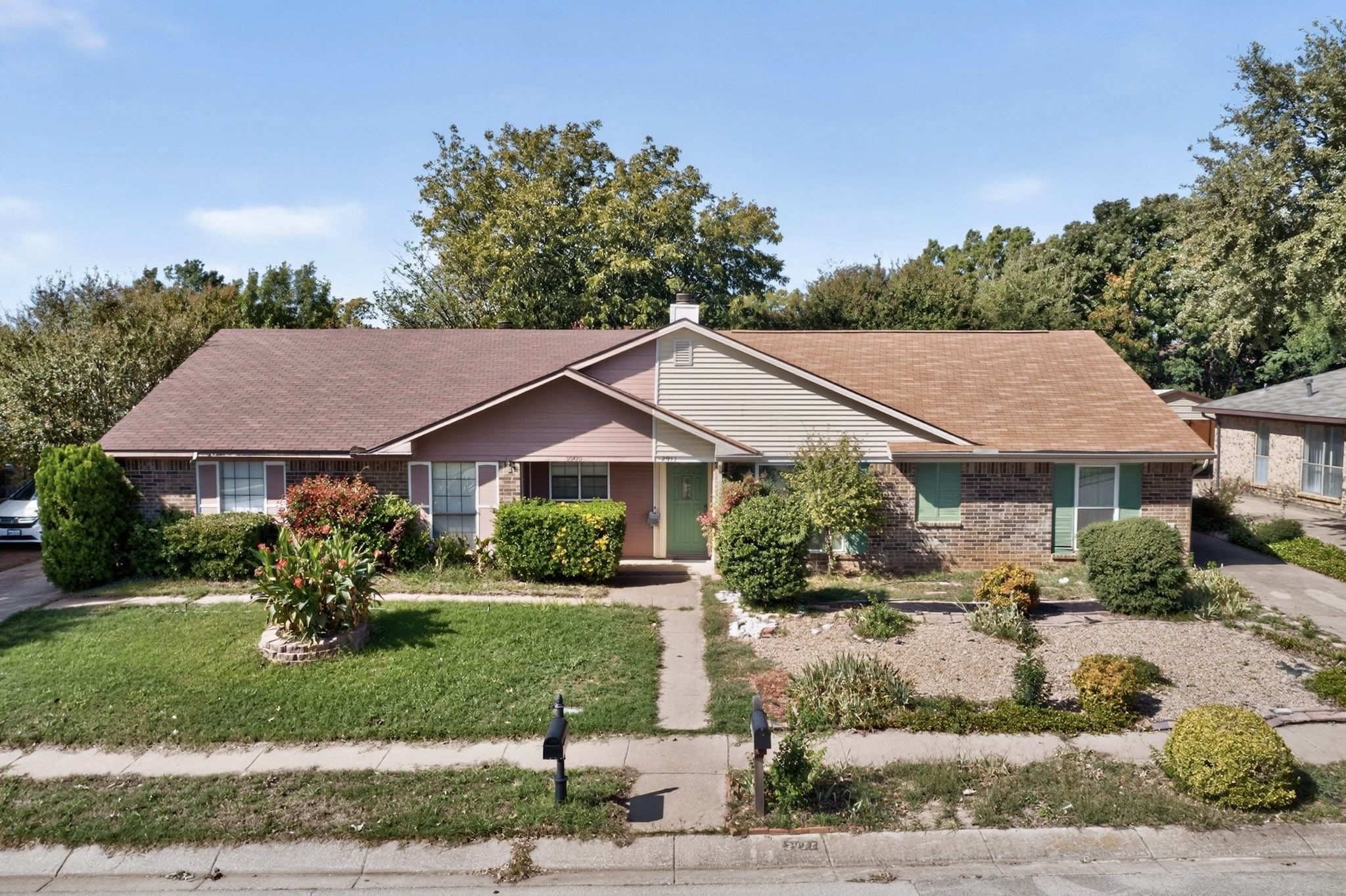 2911 Gray Oak Drive, Euless, TX 76039 — photo 2