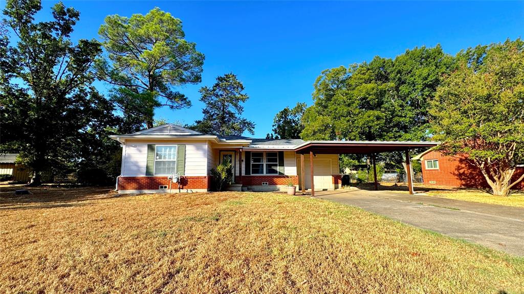 205 Davidson Drive — photo