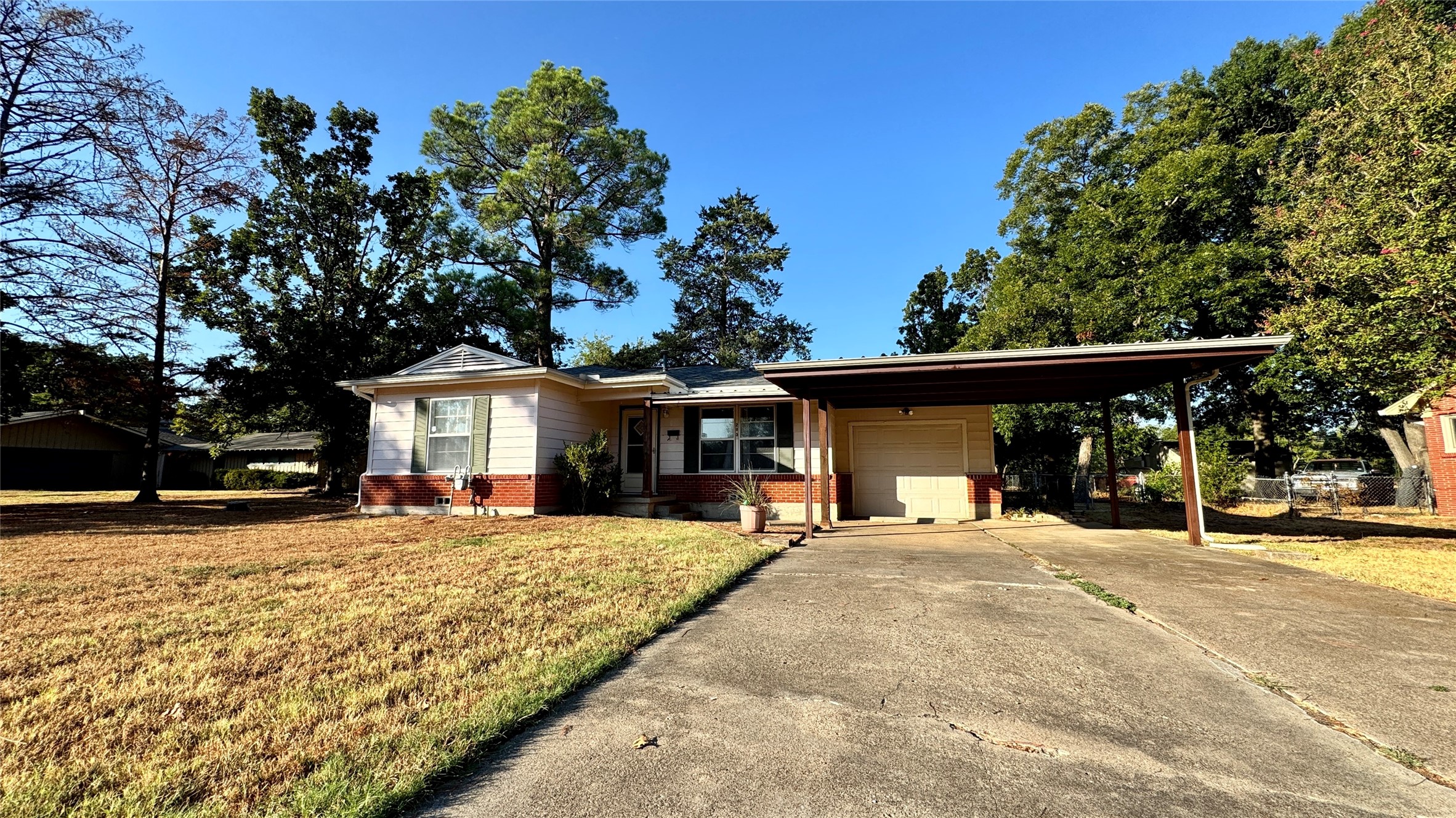 205 Davidson Drive, Terrell, TX 75160 — photo 3
