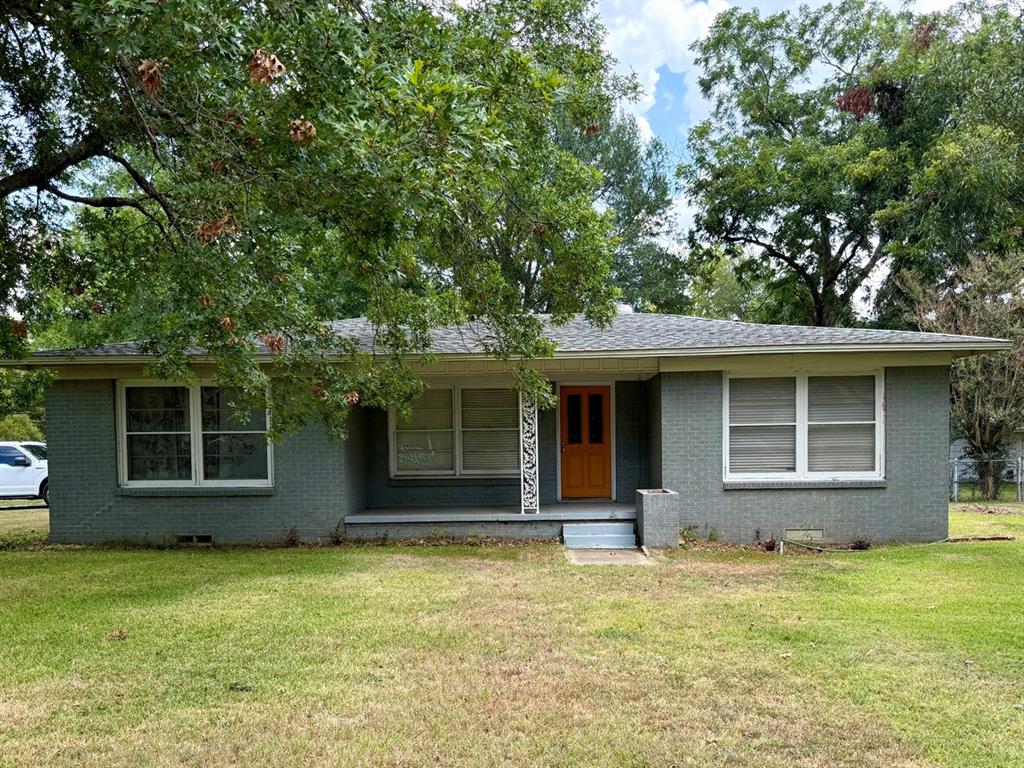 1600 Irwin Lane — photo