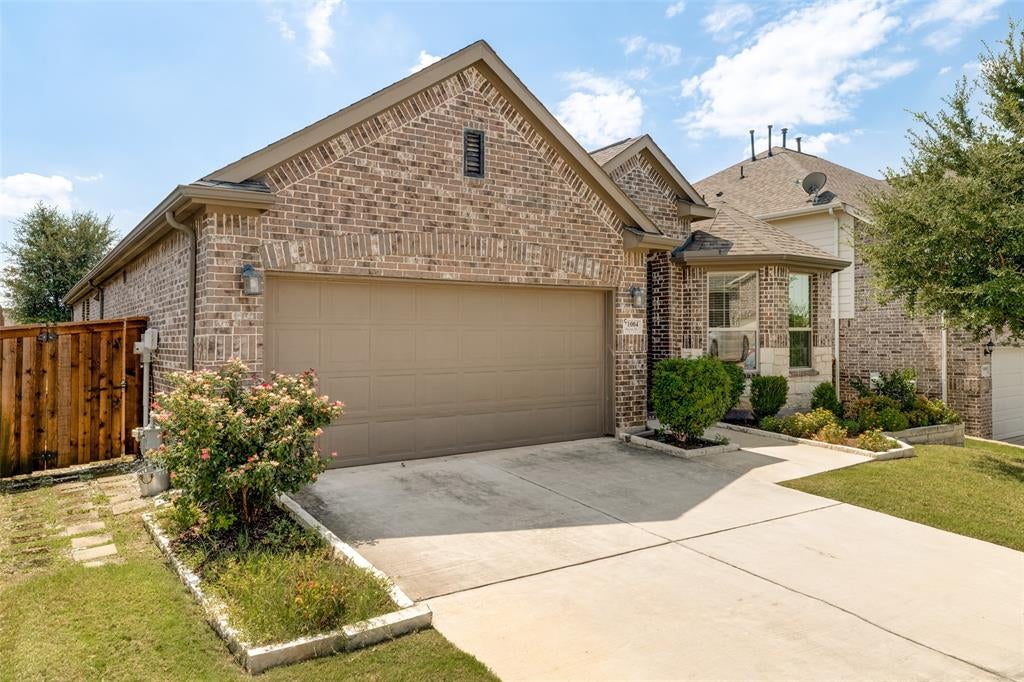 1004 Baynes Drive — photo