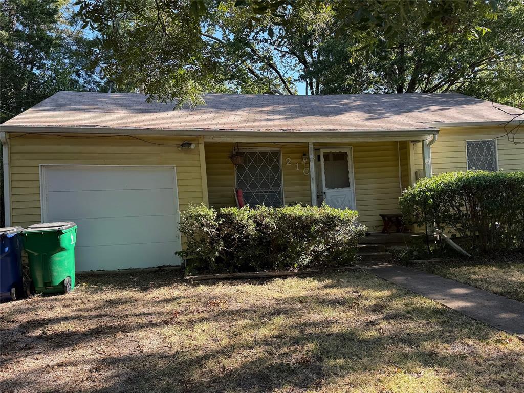 210 Almond Street — photo