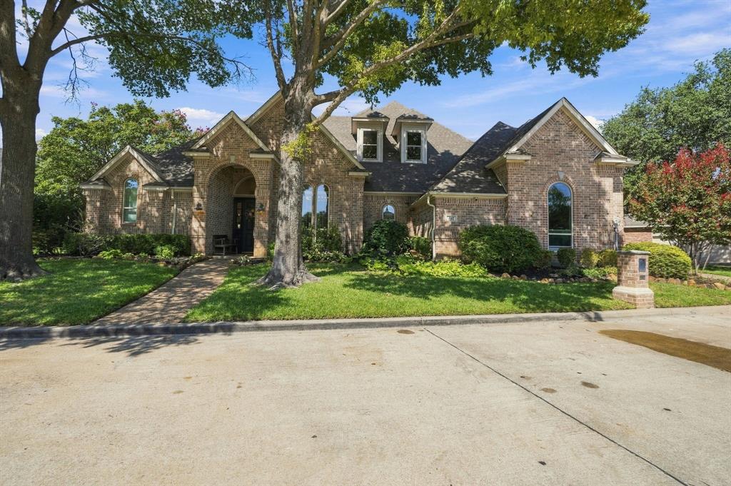 402 Southridge Lakes Parkway — photo