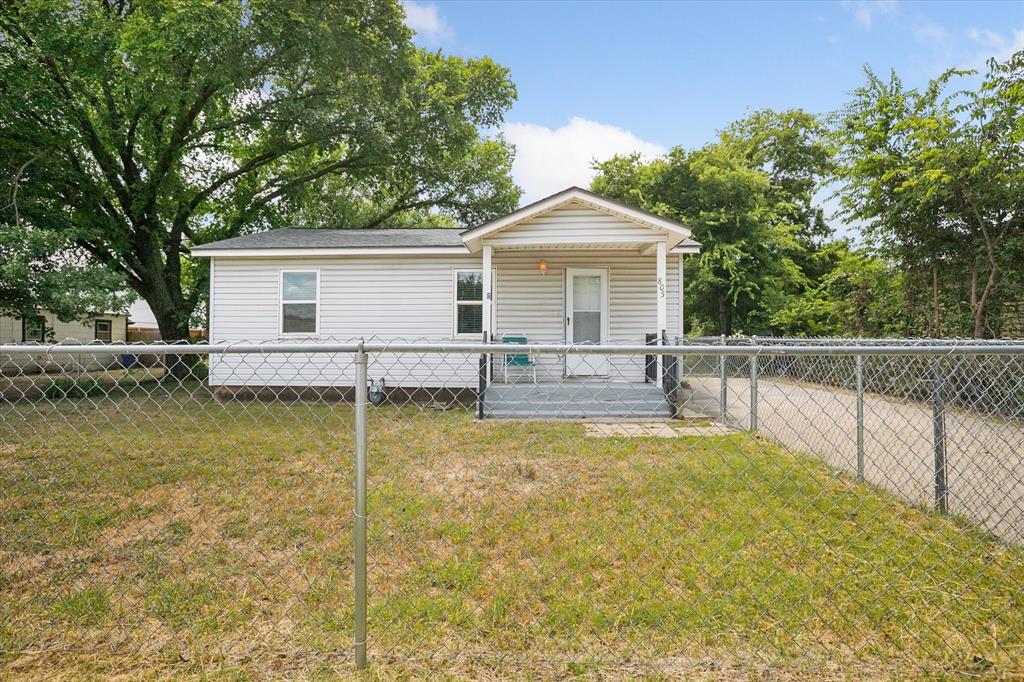 805 Ronald Street — photo