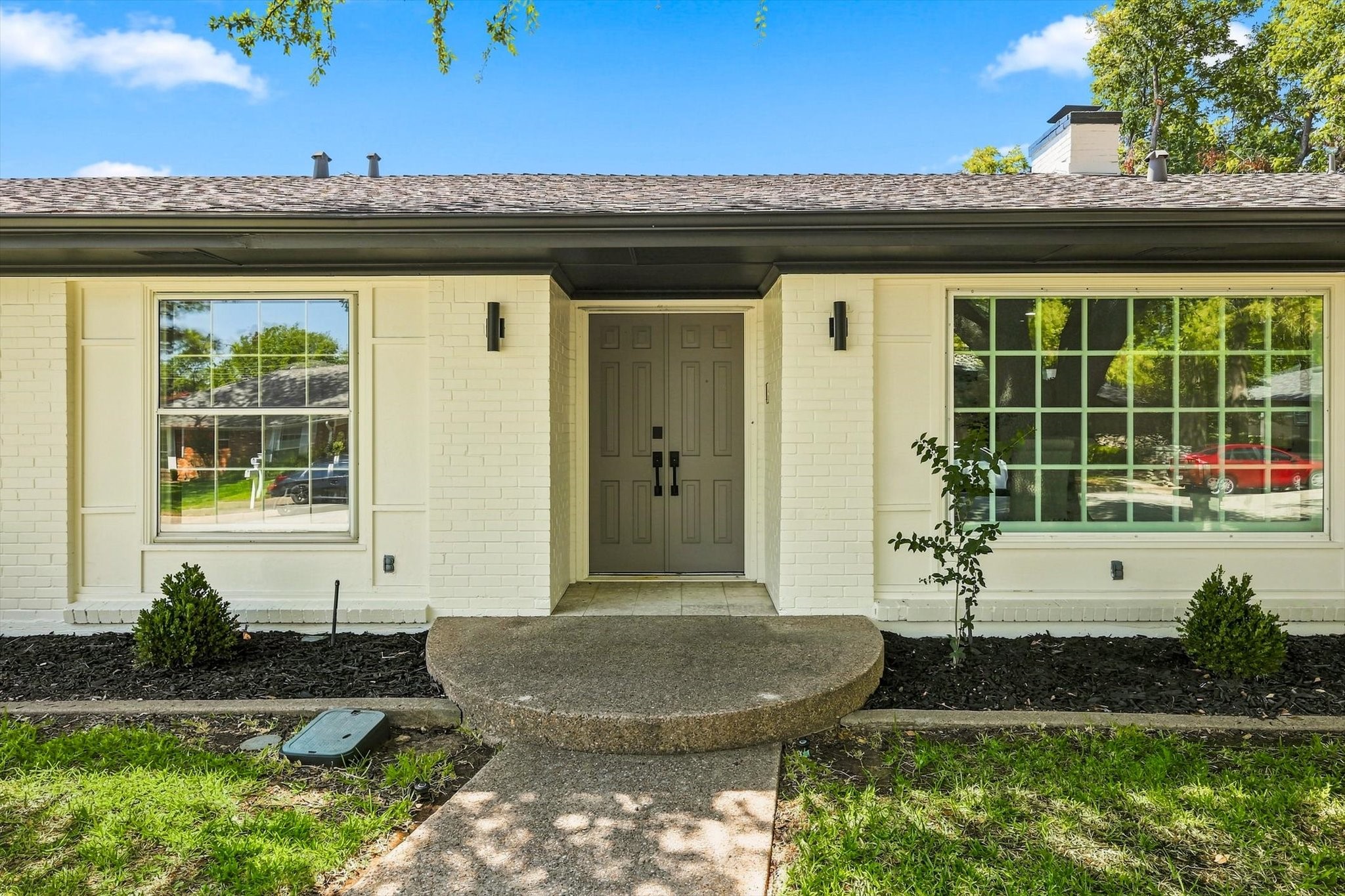 305 Brookview Drive, Hurst, TX 76054 — photo 3