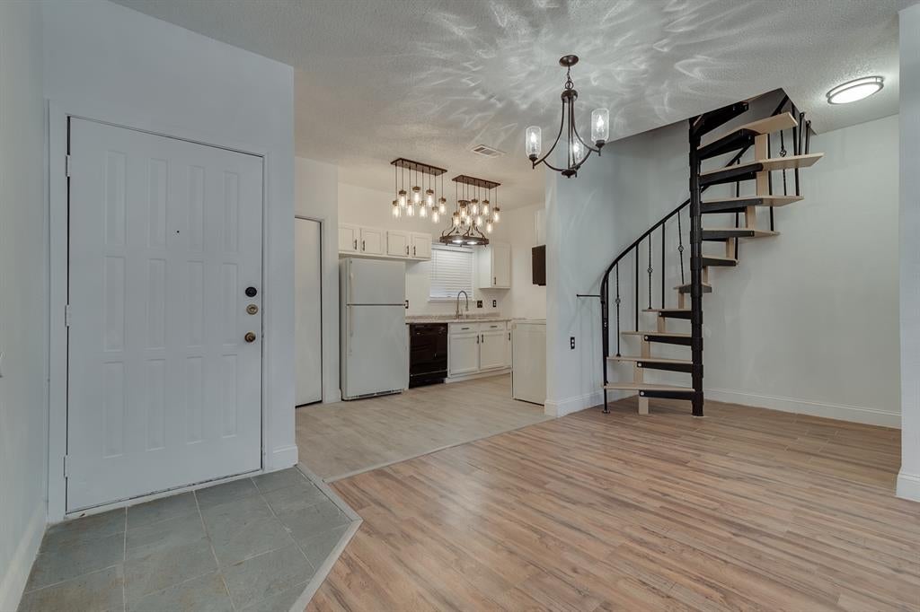5550 Spring Valley Road E24 — photo