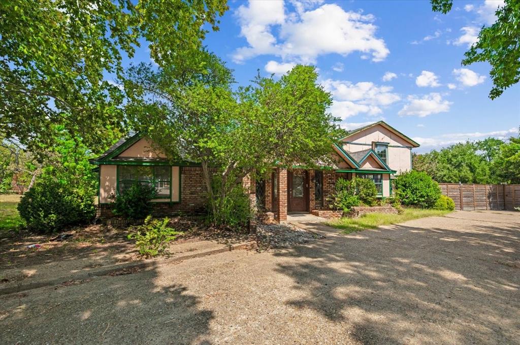 135 E Pleasant Run Road — photo