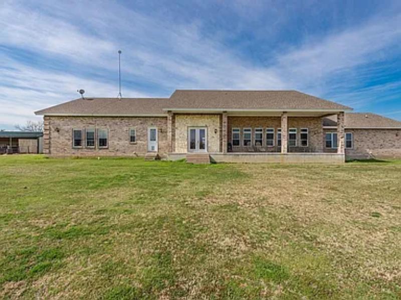 231 Sanchez Creek Drive — photo