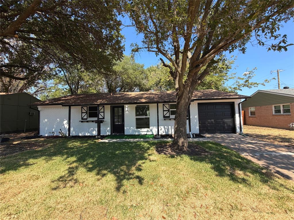 708 SW Southridge Drive — photo