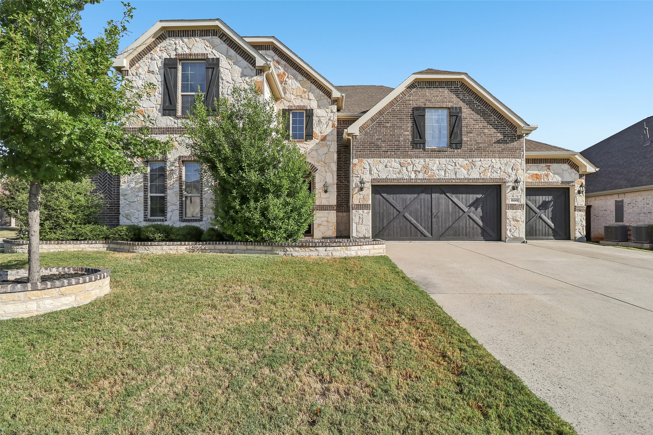 1500 Snapdragon Court — photo