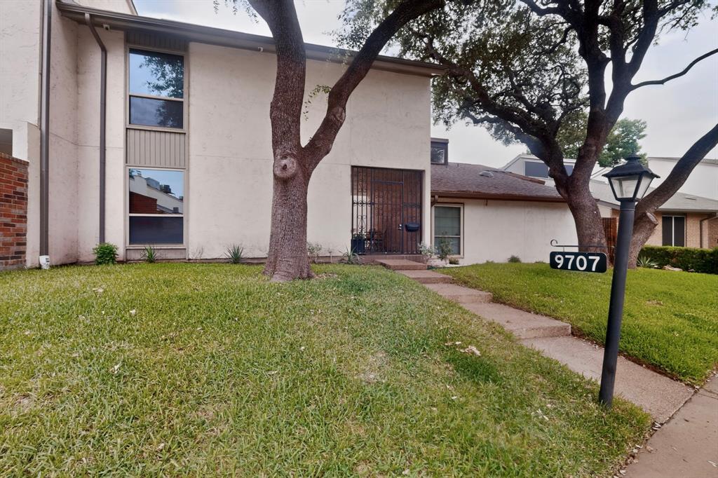 9707 Smokefeather Lane — photo