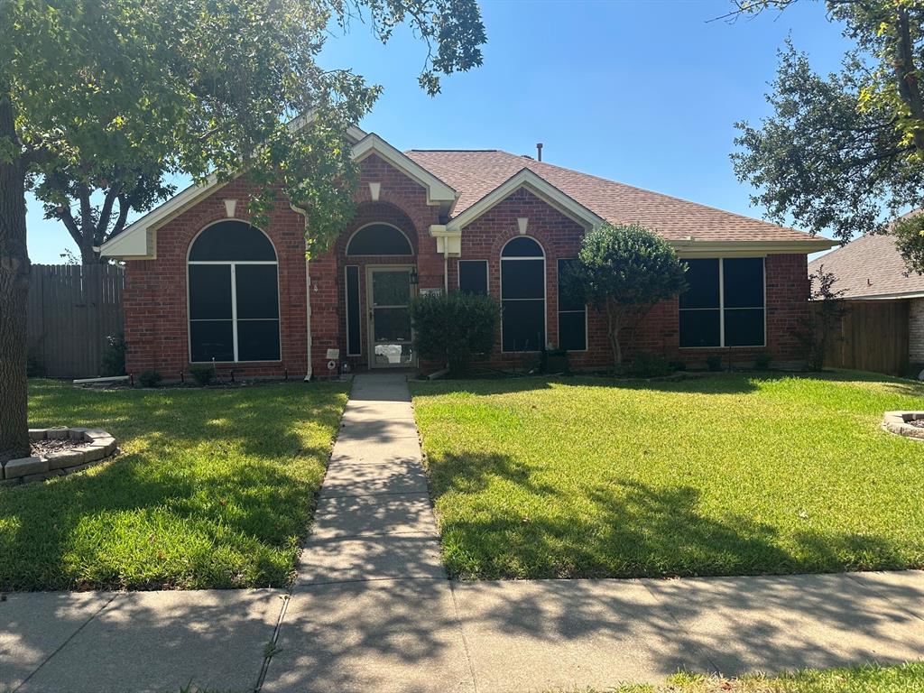 7901 Glenoaks Drive — photo
