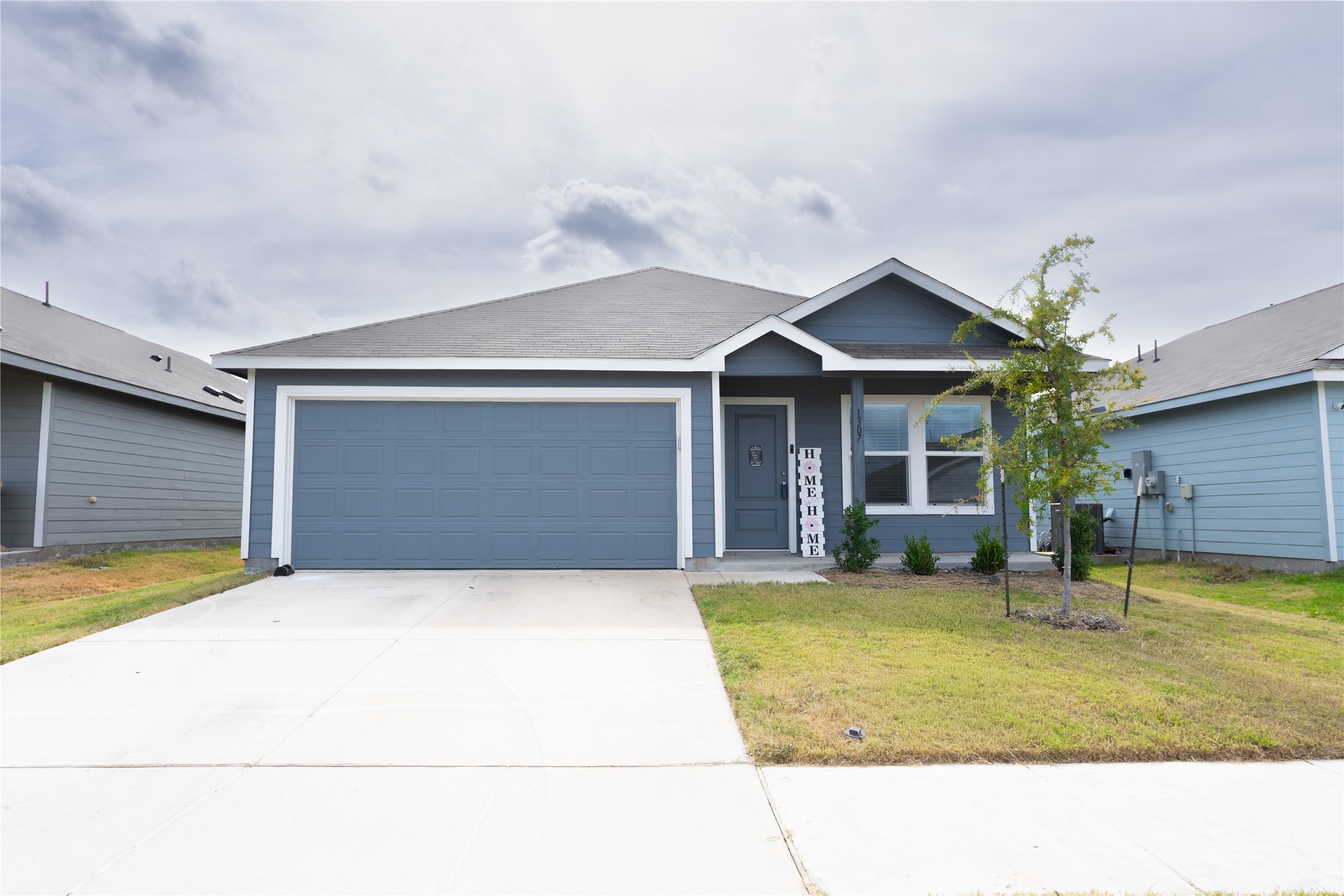 1307 Rodeo Circuit Way — photo