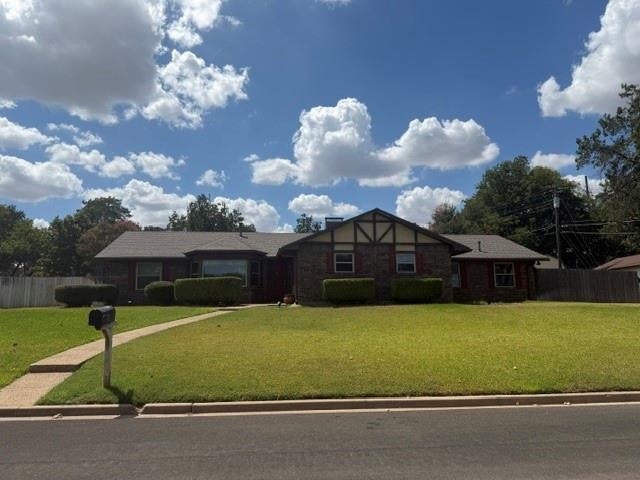 600 Mountain Lake Drive — photo