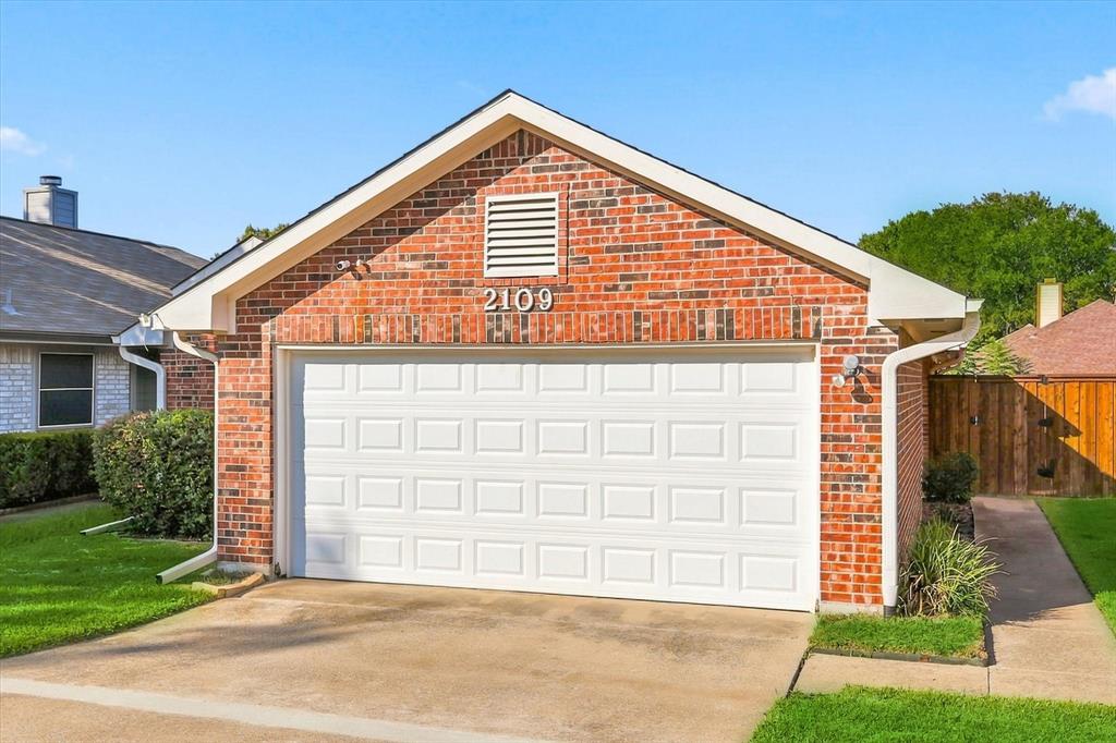 2109 Glen Heights Drive — photo