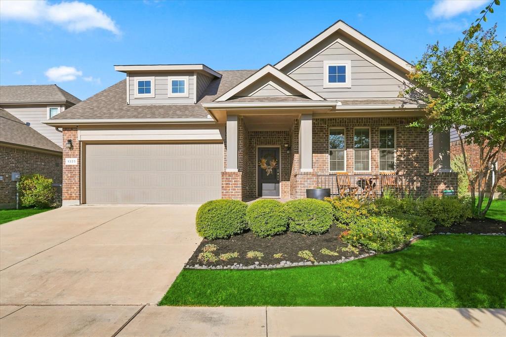 1325 Canary Lane — photo