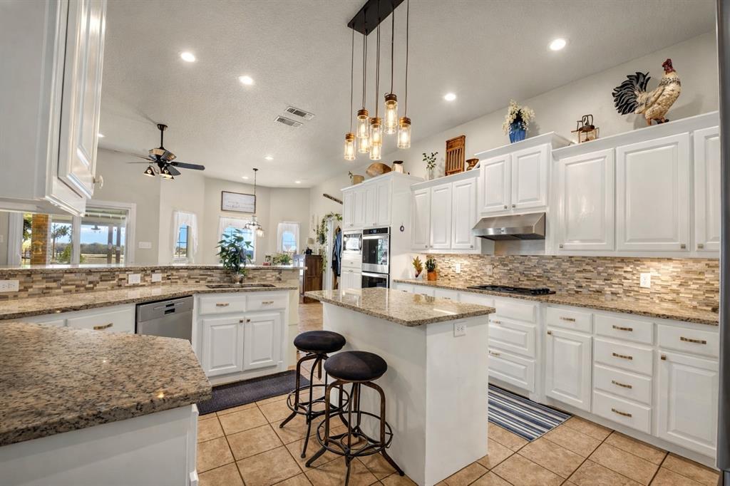 737 County Road 4699 — photo