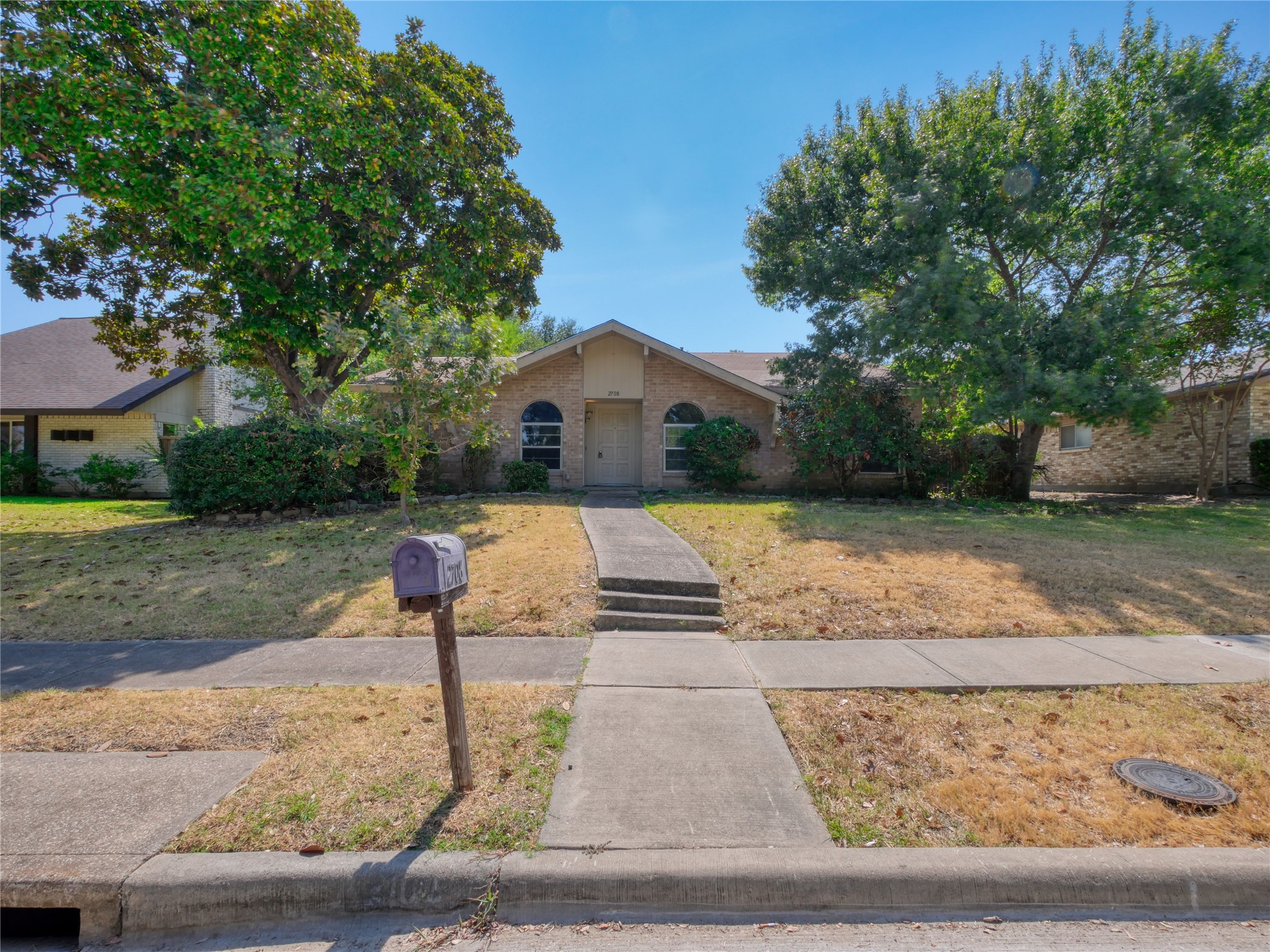 2708 Oak Grove Drive — photo