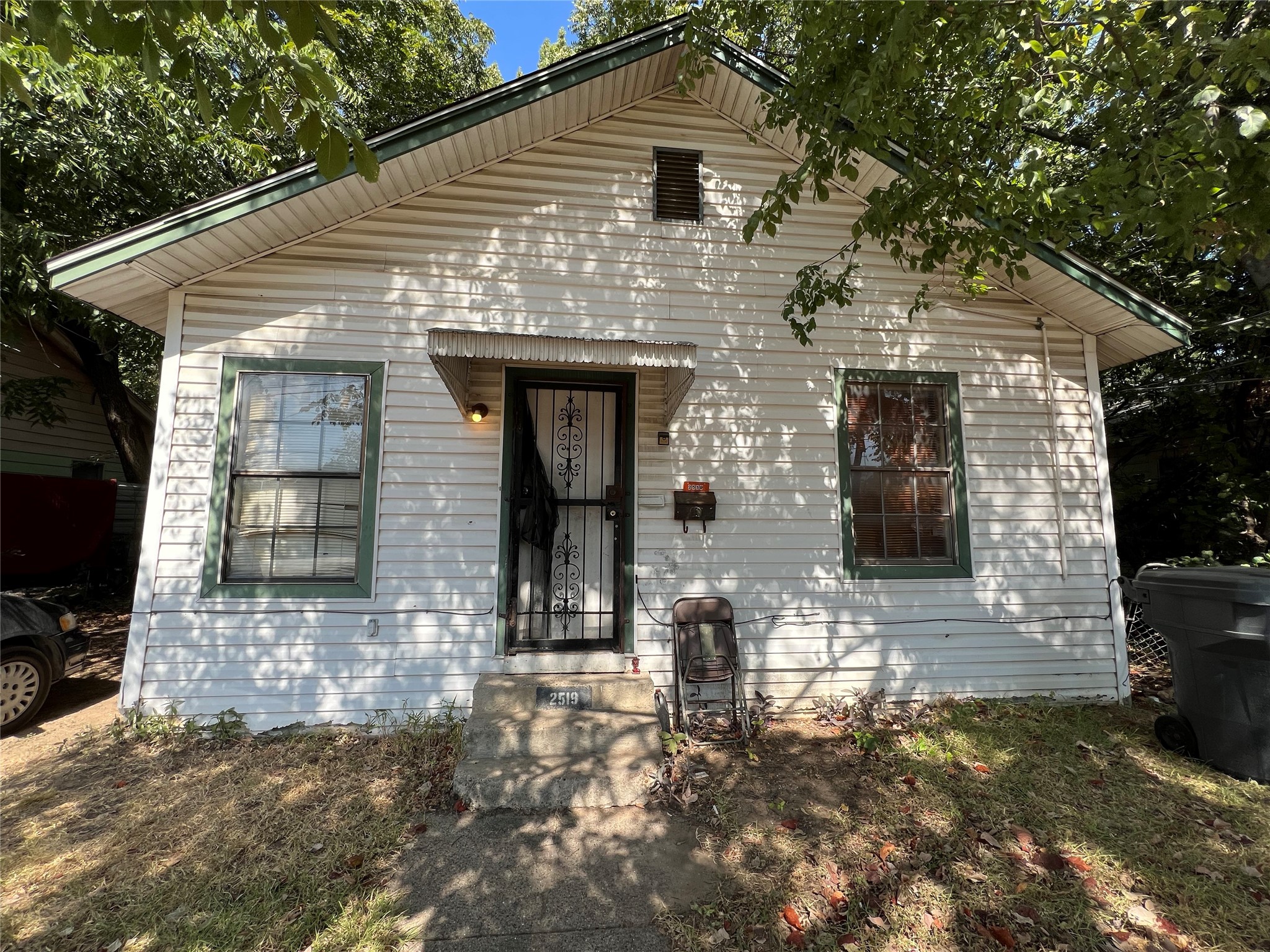 2519 Carpenter Avenue — photo