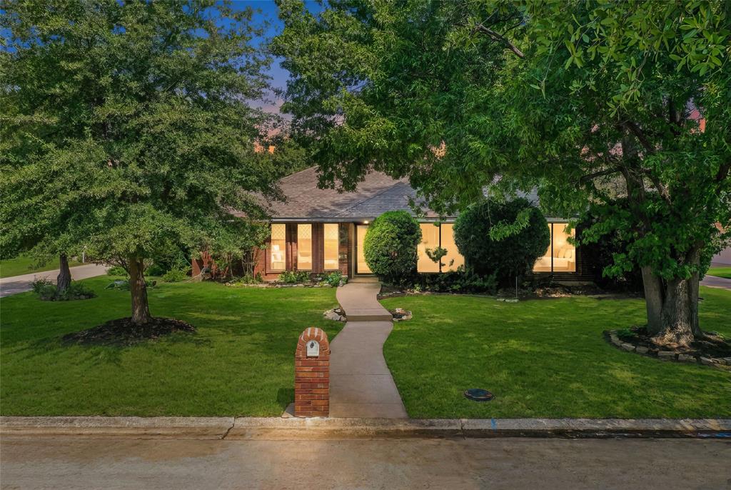 229 Turpin Drive — photo