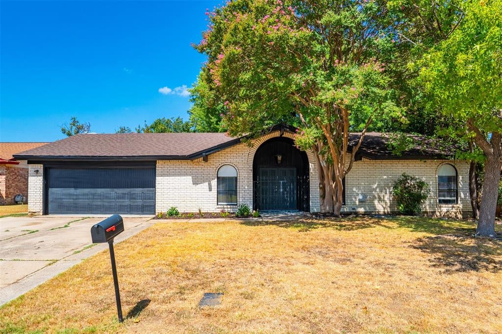 2105 Cottie Lane — photo