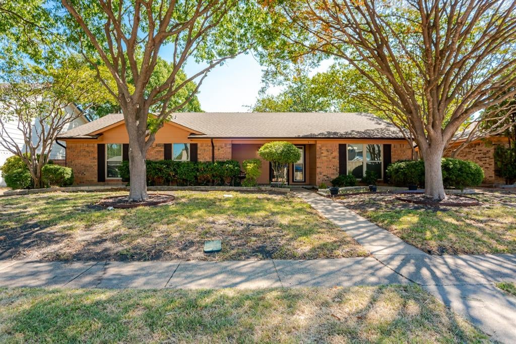 203 Trailridge Drive — photo