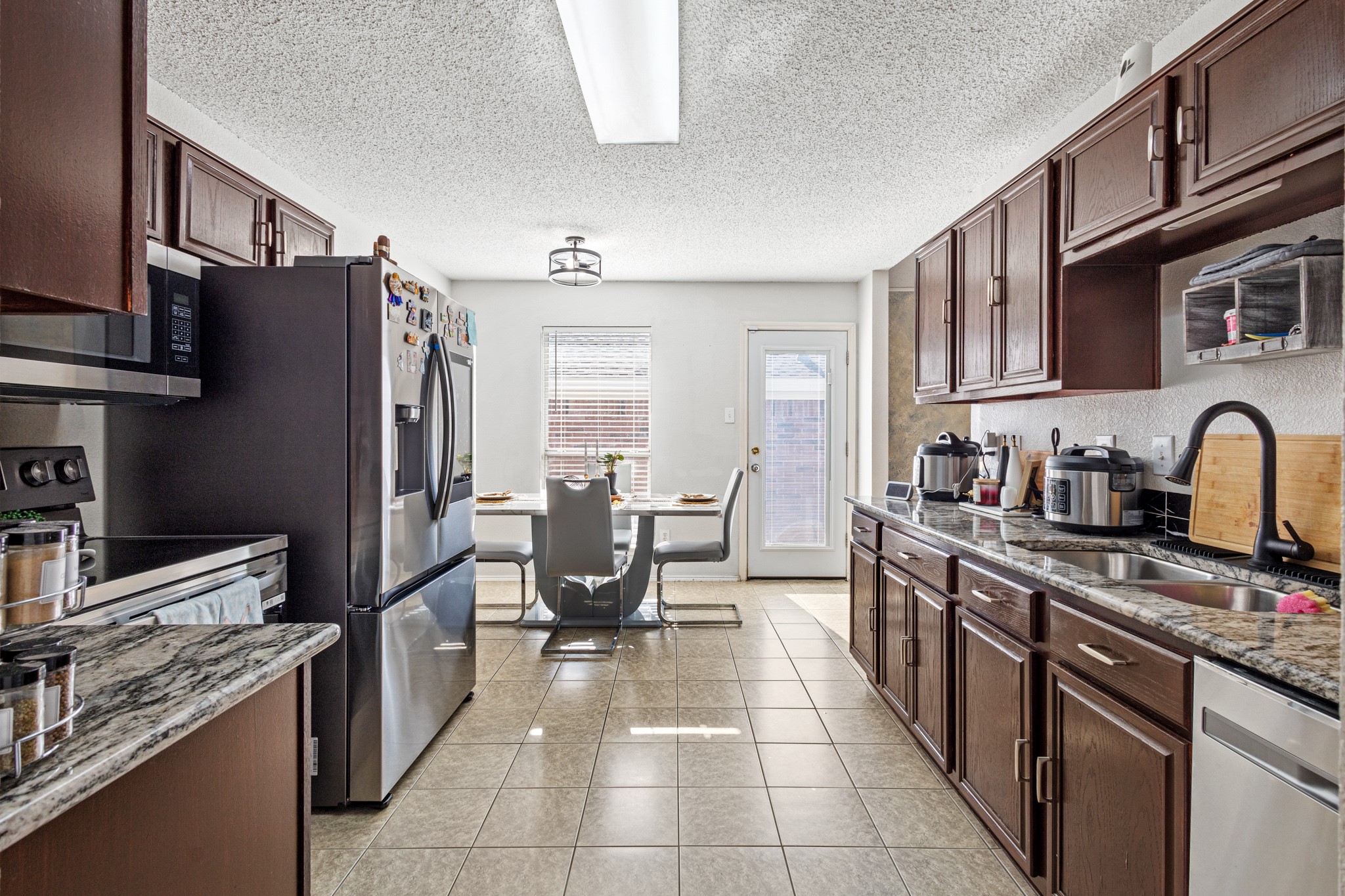 2501 Nogales Drive — photo
