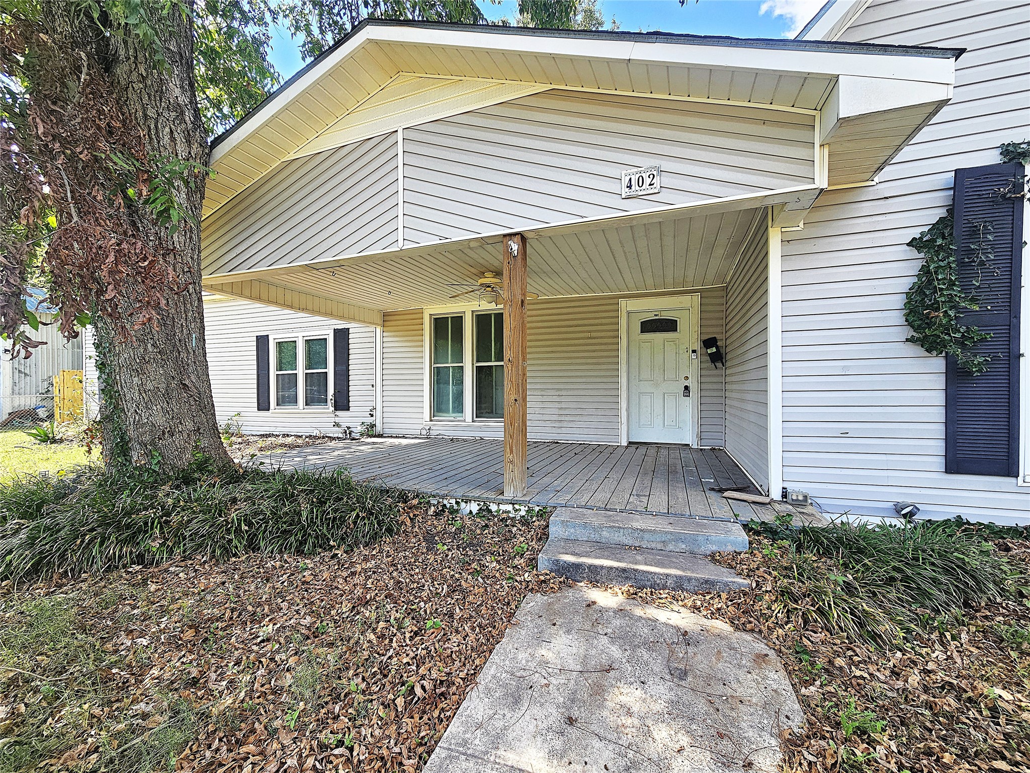 402 E State Street, Groesbeck, TX 76642 — photo 3