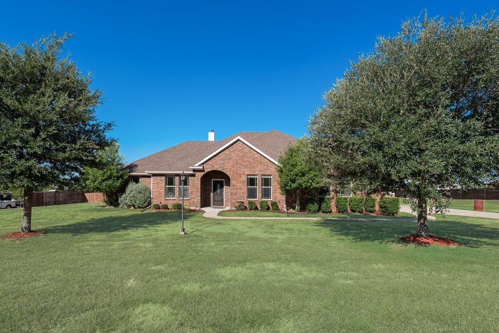 2121 N Mockingbird Lane — photo