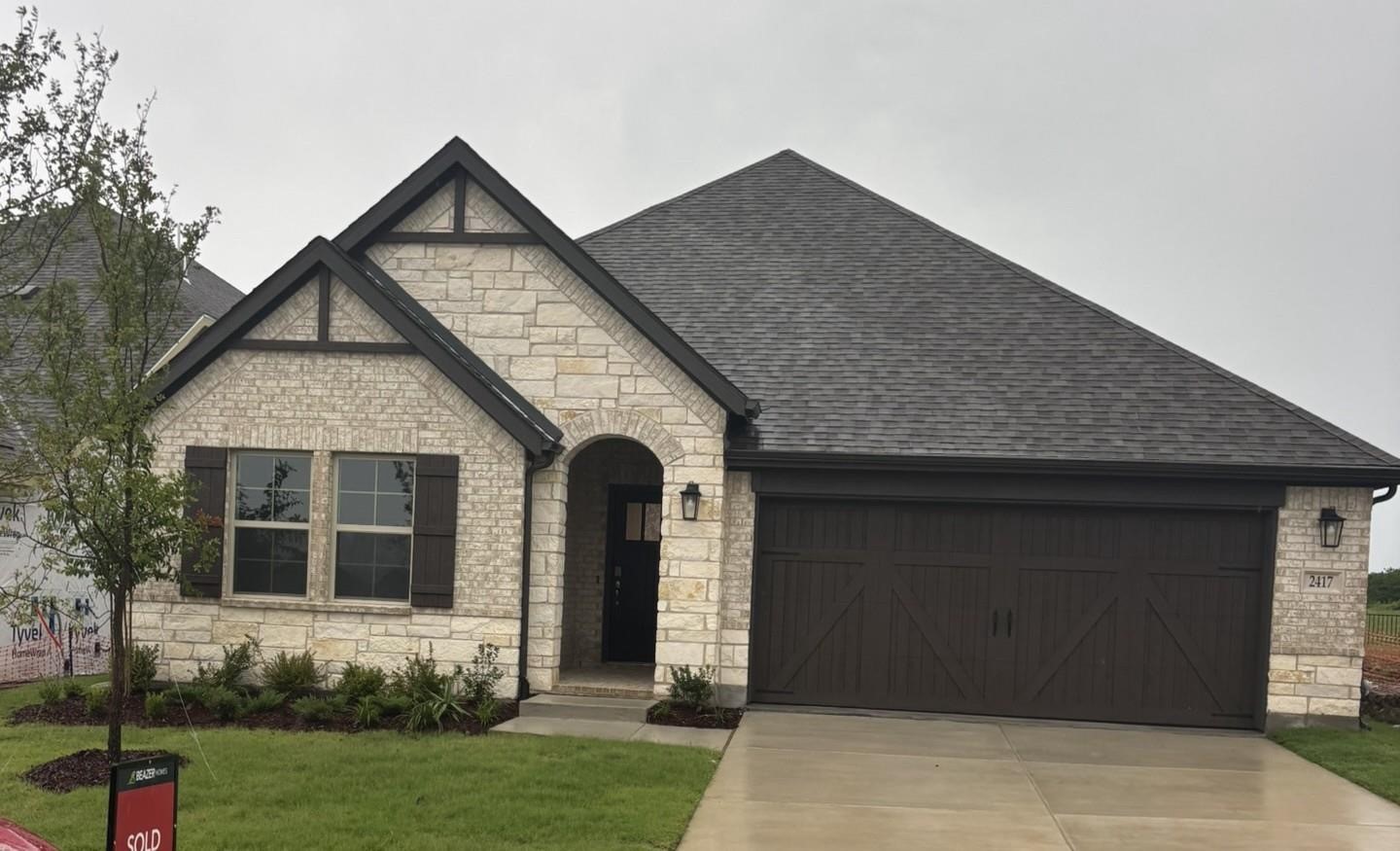 2417 Blackwell Street — photo