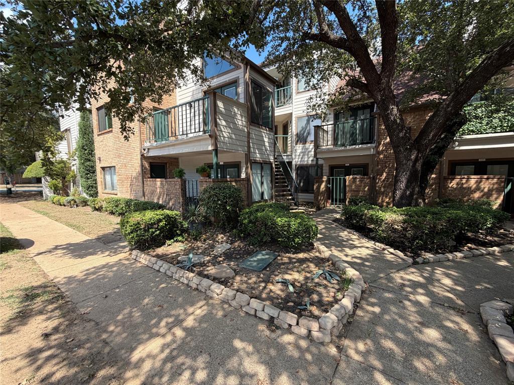 2311 Balsam Drive H210 — photo