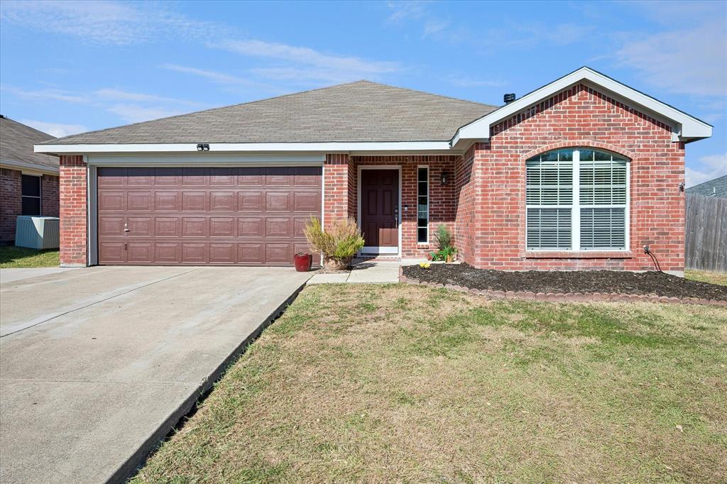 417 Pin Oak Lane — photo