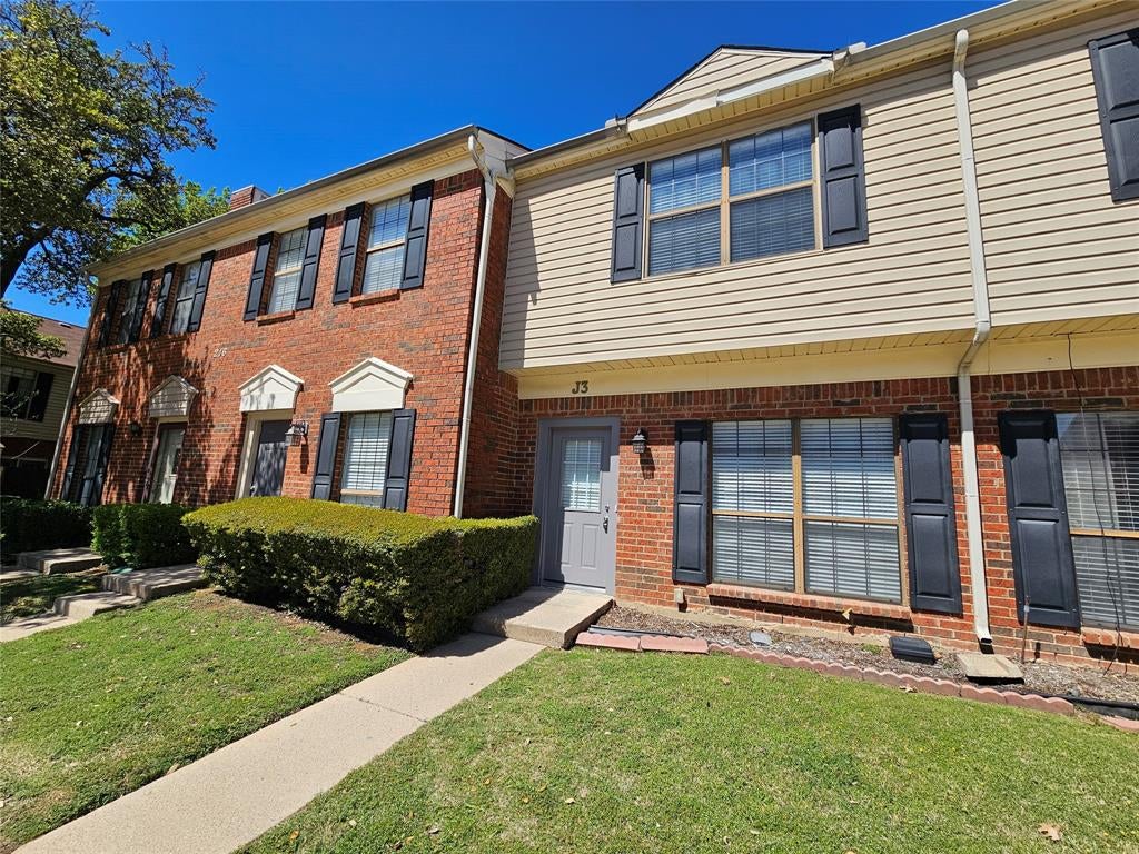 216 Samuel Boulevard J3 — photo