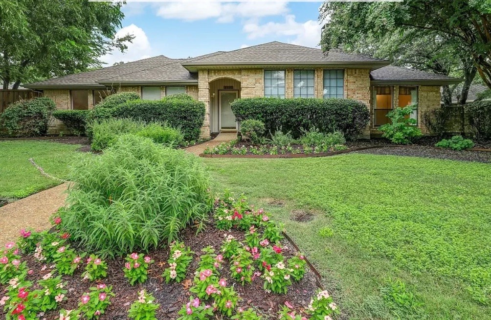 3717 Atrium Drive — photo