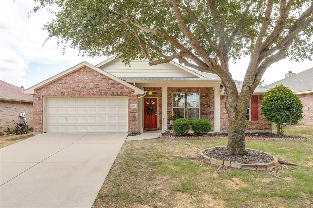 1233 Miller Lane — photo