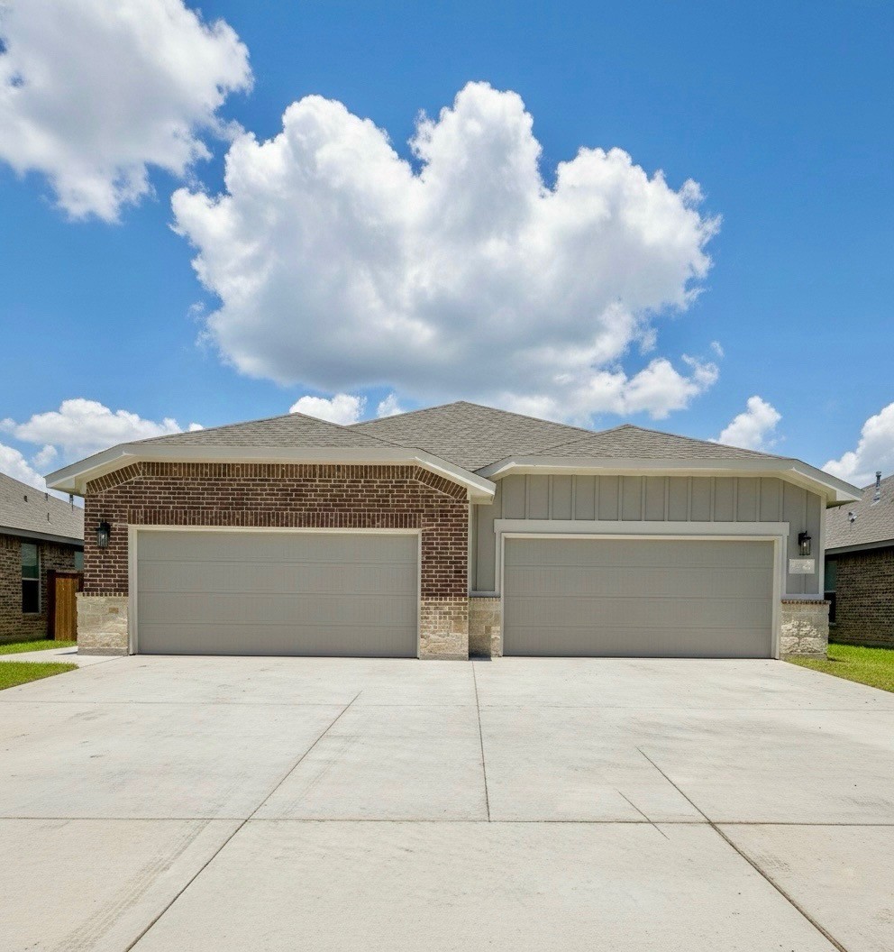721 Blackland Drive — photo