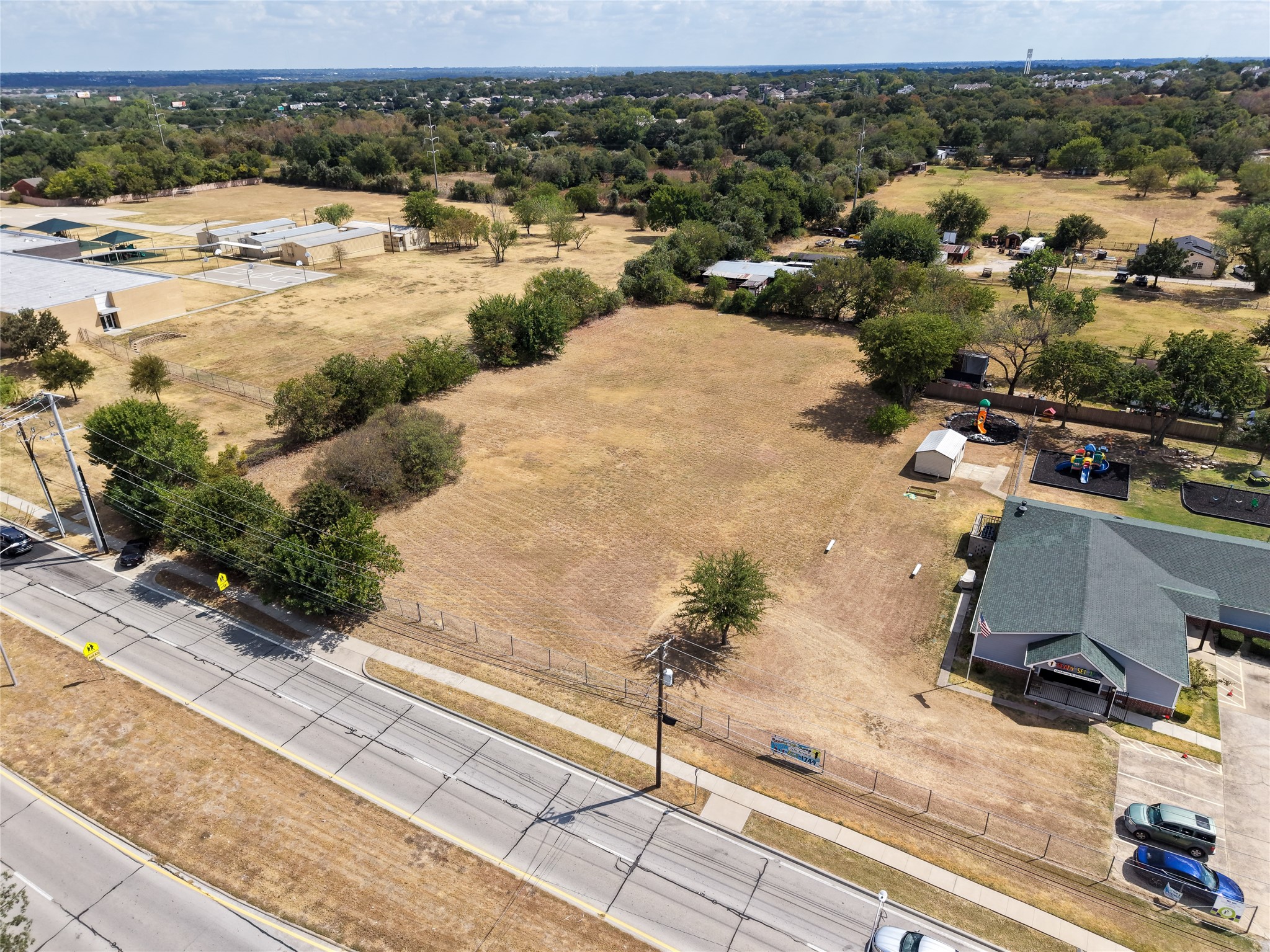 7208 John T White Road — photo
