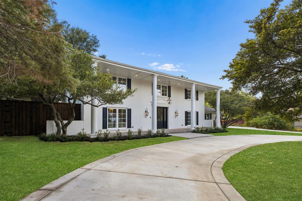 13907 Carillon Drive — photo