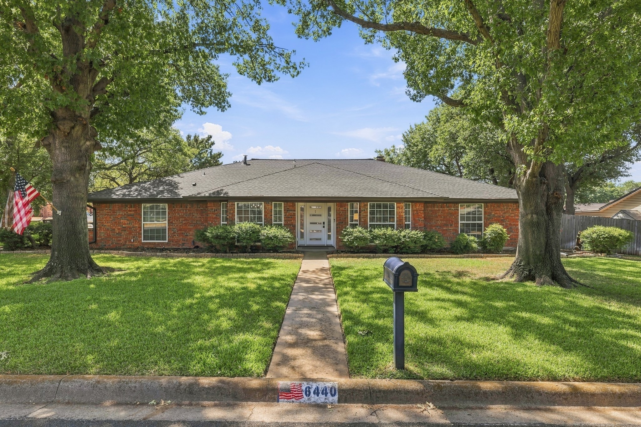 6440 Devonshire Drive — photo