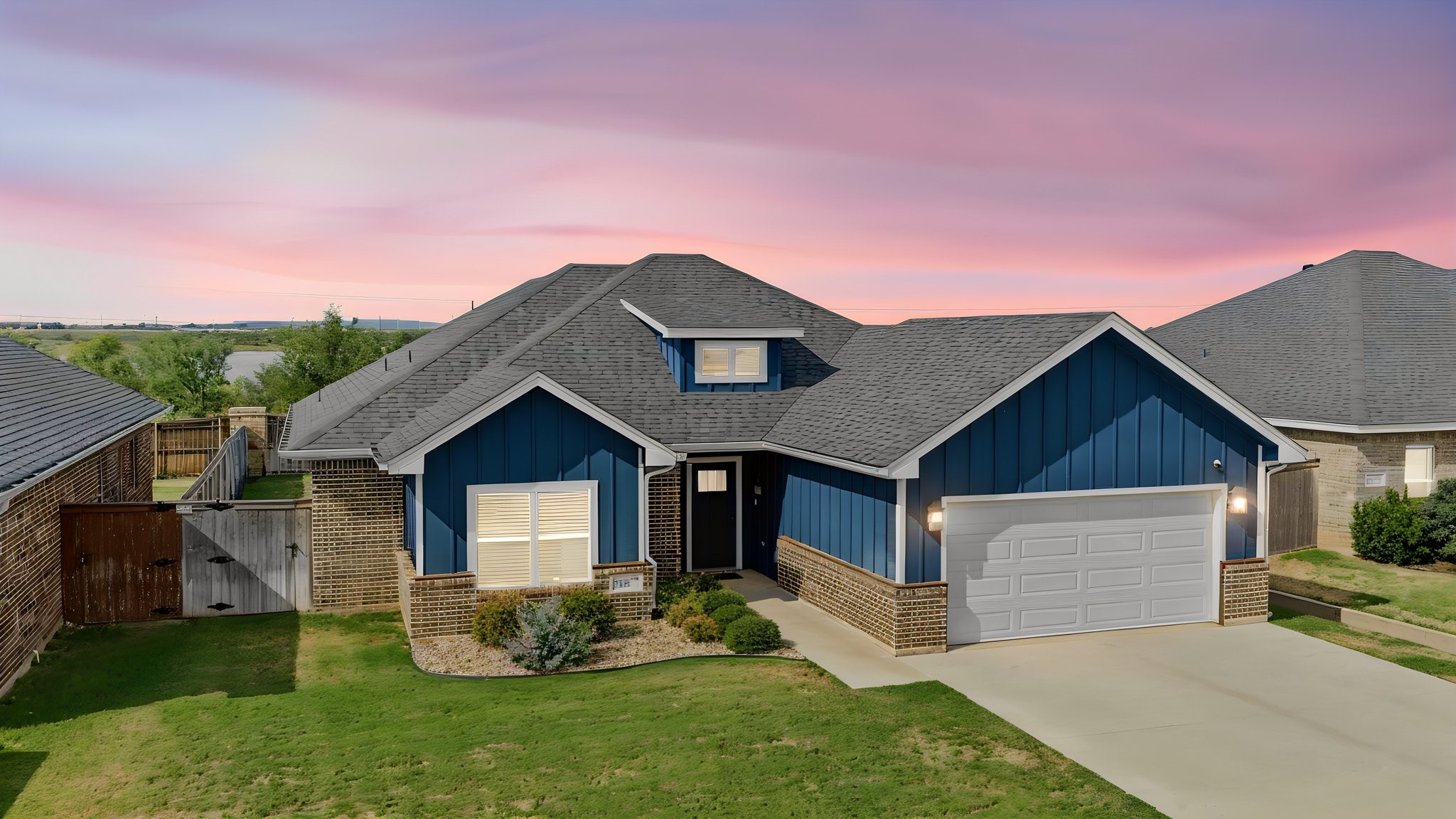 7420 Lake Ridge Parkway — photo