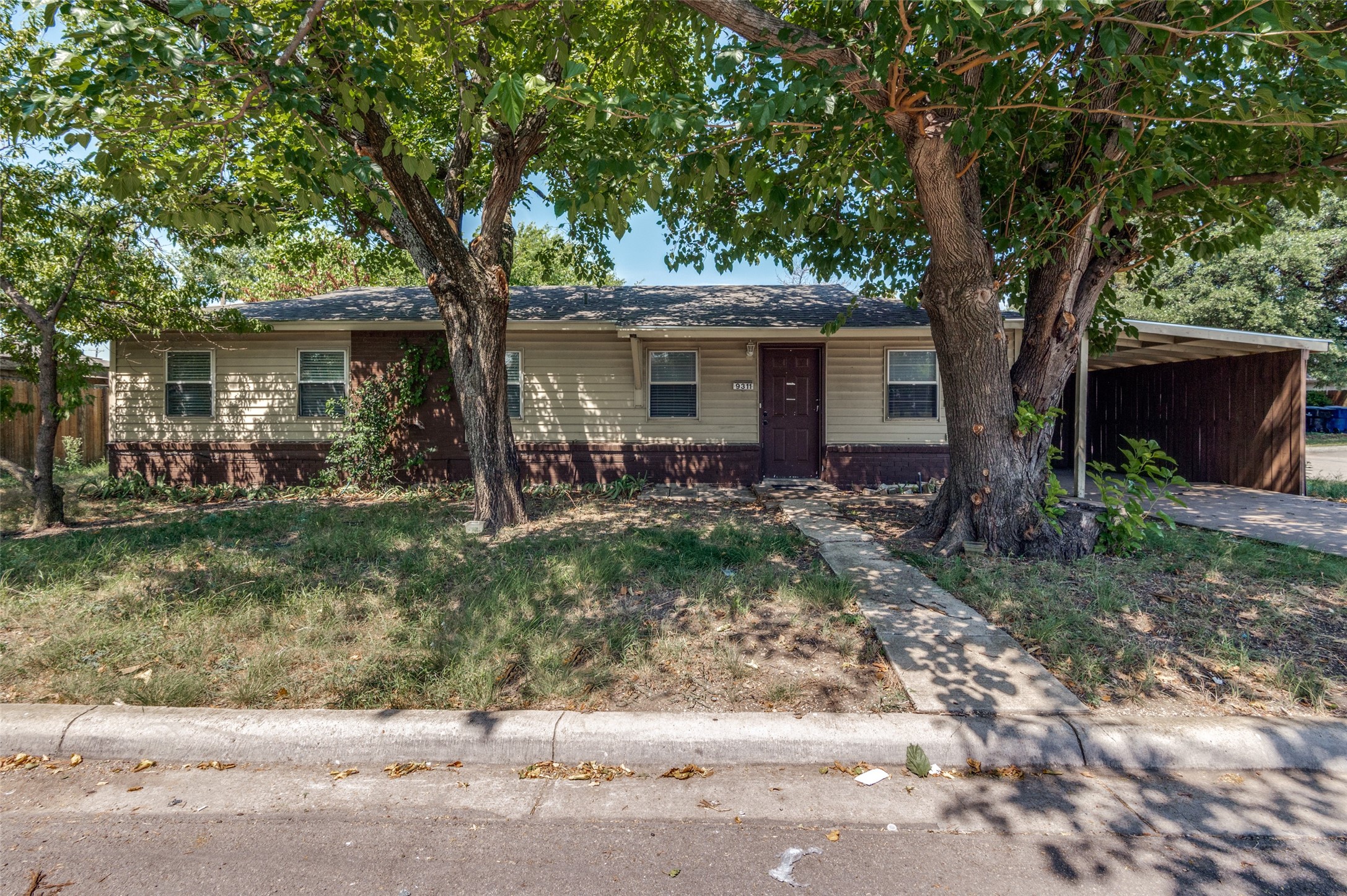 9311 Oakland Drive — photo