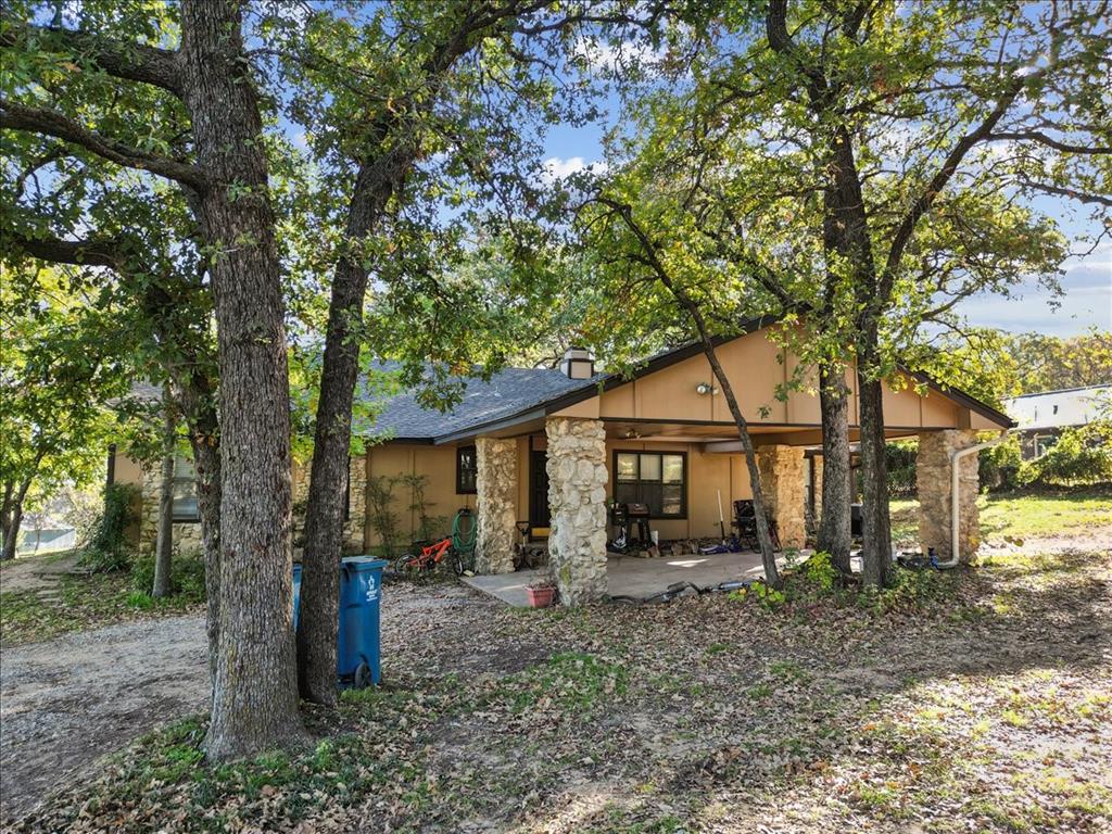 8123 Hilltop Road — photo