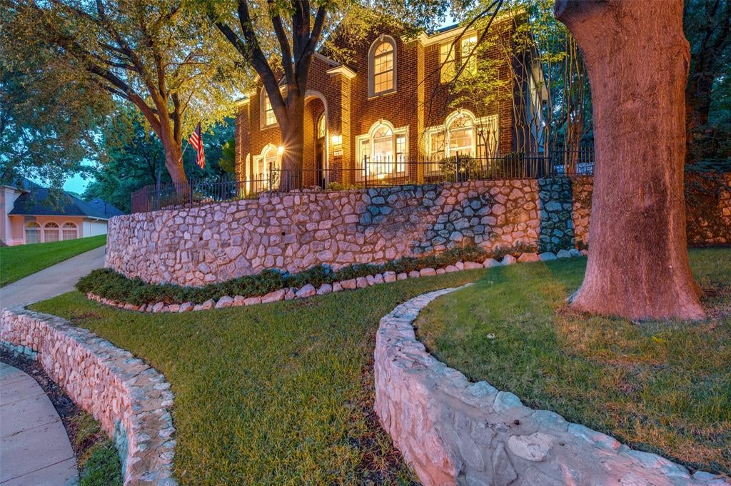 3145 Joyce Court — photo