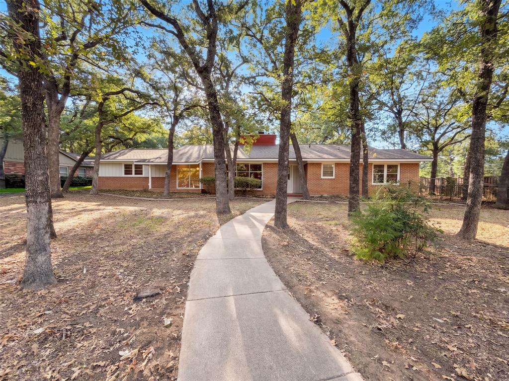 1725 Danciger Drive — photo