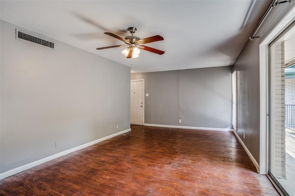 982 S Weatherred Drive B — photo