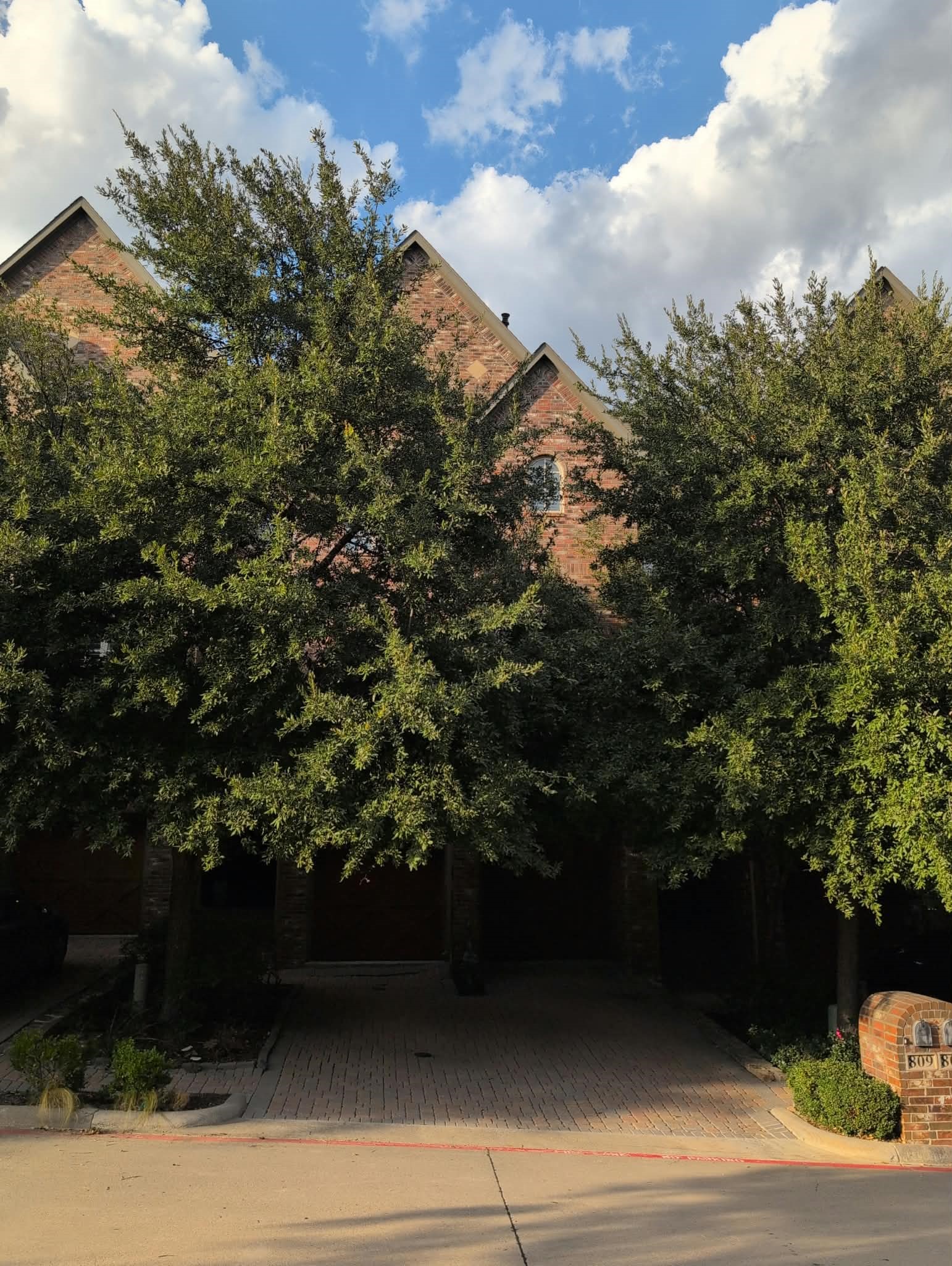 809 Rockingham Drive, Irving, TX 75063 — photo 2