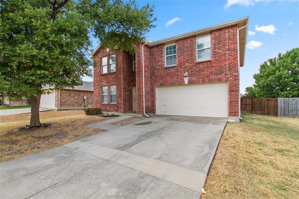 1312 Erin Court — photo